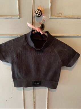 Lebod Charcoal ribbed athletic top high neck short sleeves Size S